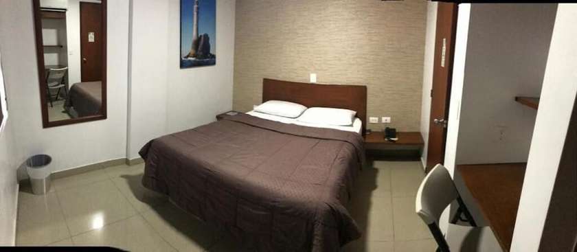 Imagen de la habitación del Hotel El Faro Buga. Foto 17