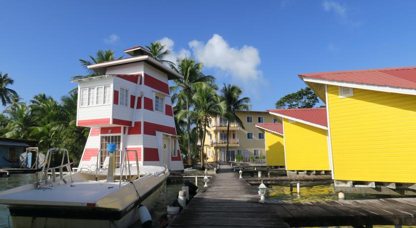 Imagen de los exteriores del Hotel El Faro Del Colibri. Foto 3