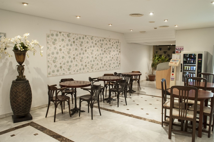 Imagen de los interiores del Hotel El Faro Marbella. Foto 14