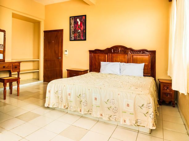 Imagen de la habitación del Hotel El Faro, &Uacute;rsulo Galv&aacute;n. Foto 2