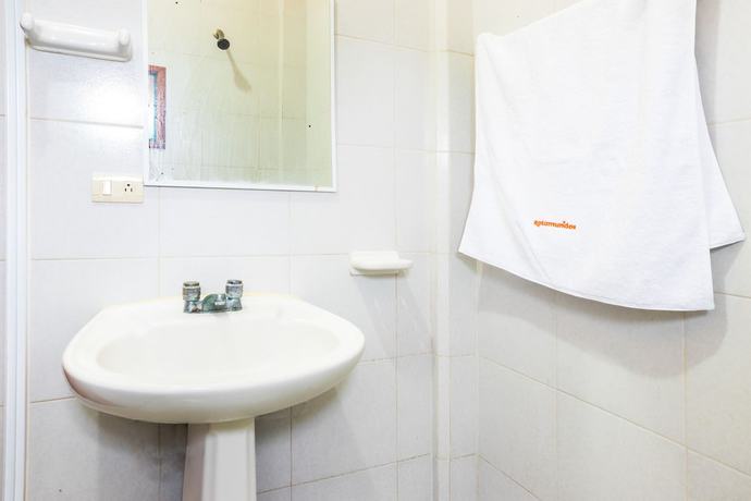 Imagen de la habitación del Hotel El Faro, &Uacute;rsulo Galv&aacute;n. Foto 6