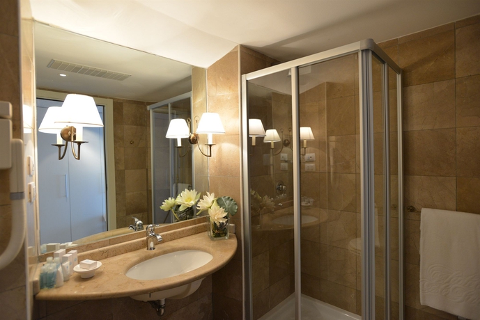 Imagen de la habitación del Hotel El Faro and Spa. Foto 5