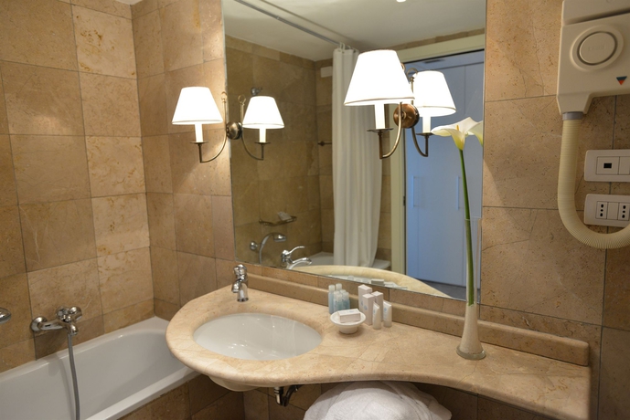 Imagen de la habitación del Hotel El Faro and Spa. Foto 6