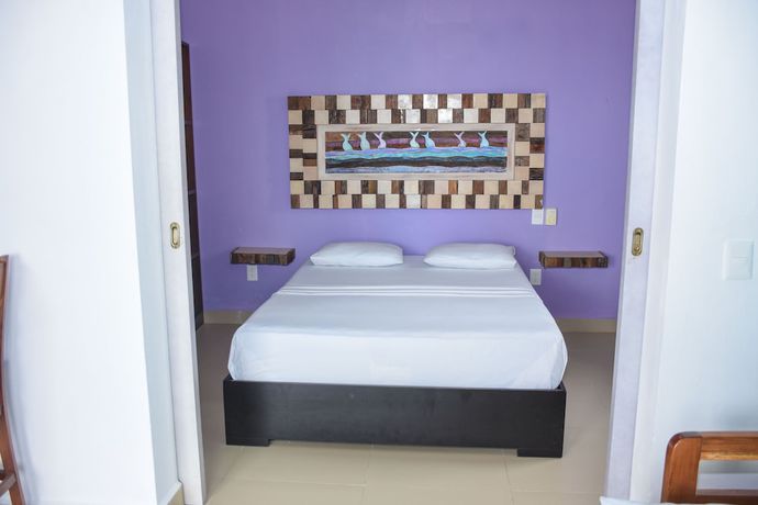Imagen de la habitación del Hotel El Fuerte Beach Resort. Foto 18