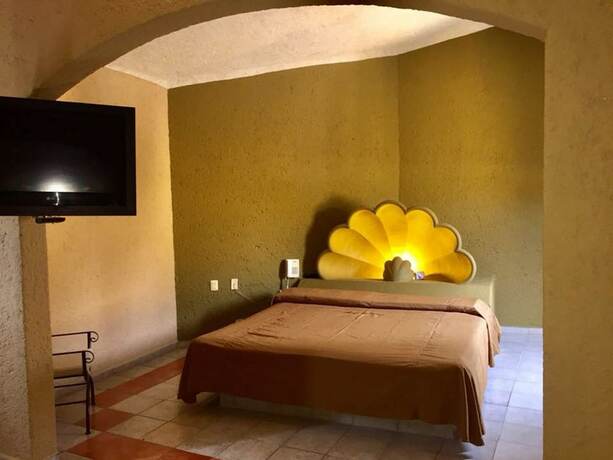 Imagen de la habitación del Hotel El Fuerte Motel. Foto 9