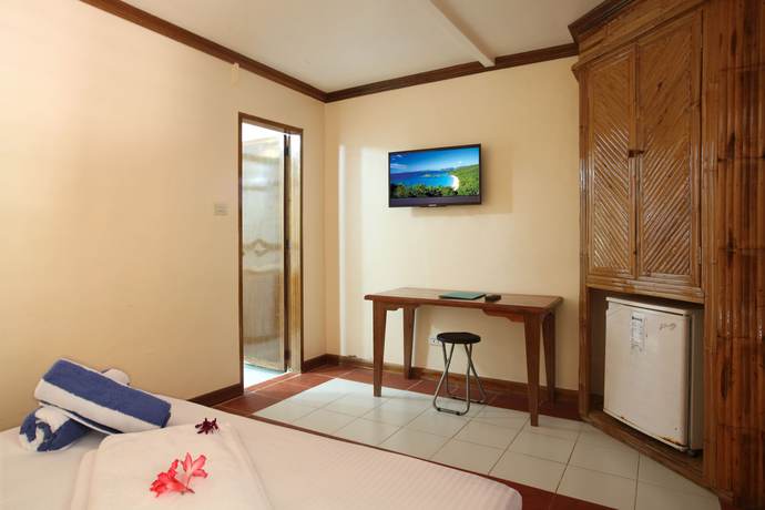 Imagen de la habitación del Hotel El Galleon Beach Resort Asia Divers. Foto 15