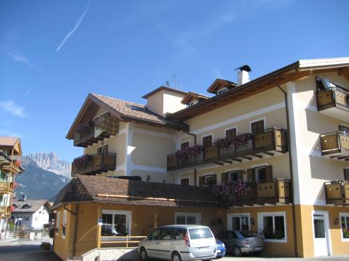 Imagen general del Hotel El Geiger. Foto 1