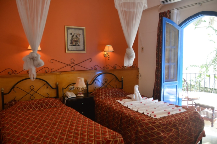 Imagen de la habitación del Hotel El Gezira Gardens. Foto 10