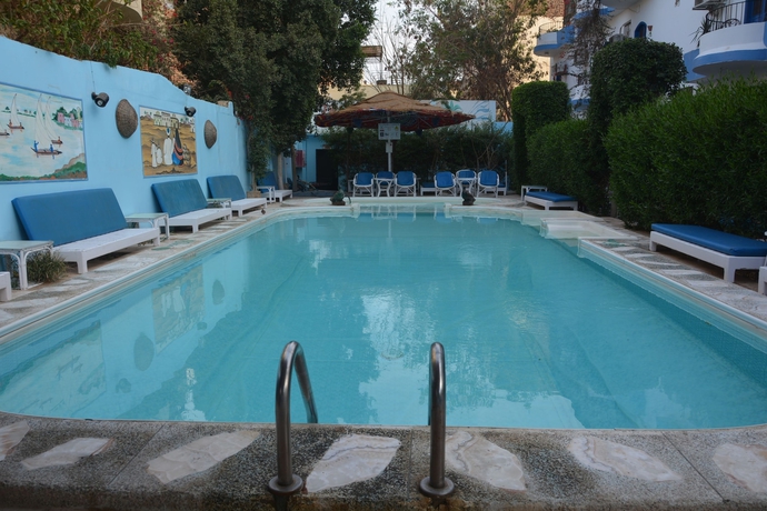 Imagen de la piscina del Hotel El Gezira Gardens. Foto 18