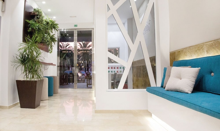 Imagen de los interiores del Hotel El Globo. Foto 13