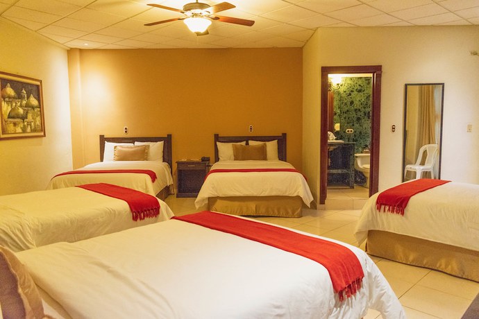 Imagen de la habitación del Hotel El Gran Chort&iacute;. Foto 8