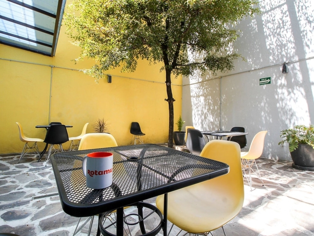 Imagen de los exteriores del Hotel El Gran Hostal. Foto 11