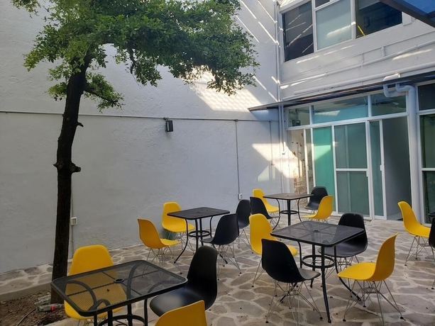 Imagen de los exteriores del Hotel El Gran Hostal. Foto 13