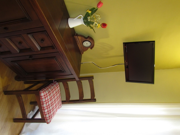 Imagen de la habitación del Hotel El Granado Hostel. Foto 12