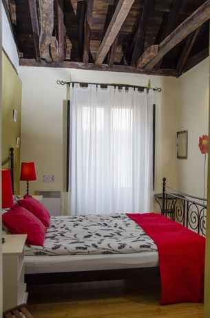 Imagen de la habitación del Hotel El Granado Hostel. Foto 16