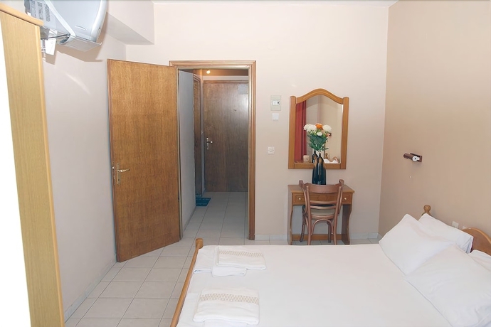 Imagen de la habitación del Hotel El Greco Beach. Foto 14