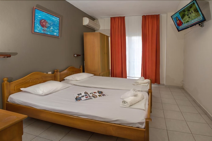 Imagen de la habitación del Hotel El Greco Beach. Foto 15