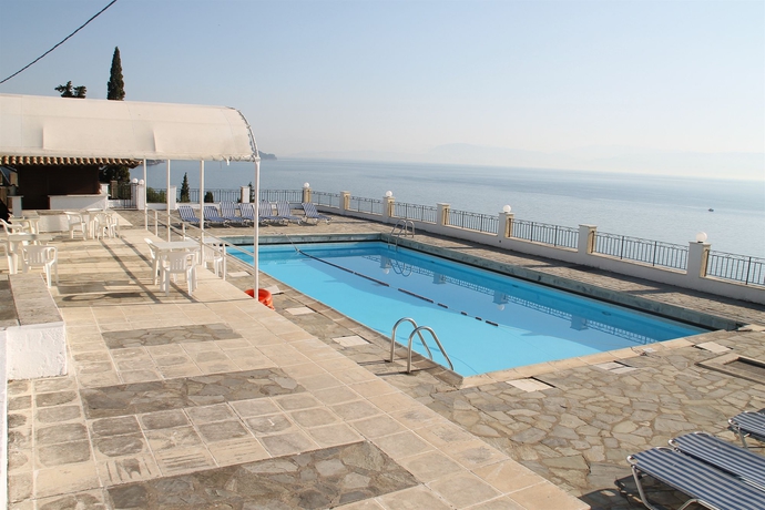 Imagen de la piscina del Hotel El Greco By Estia. Foto 15