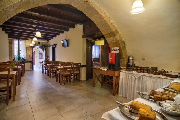 Imagen del bar/restaurante del Hotel El Greco, Chania. Foto 2