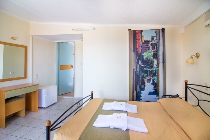 Imagen de la habitación del Hotel El Greco, Chania. Foto 8