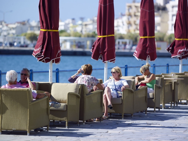 Imagen del bar/restaurante del Hotel El Greco, Ierapetra. Foto 3