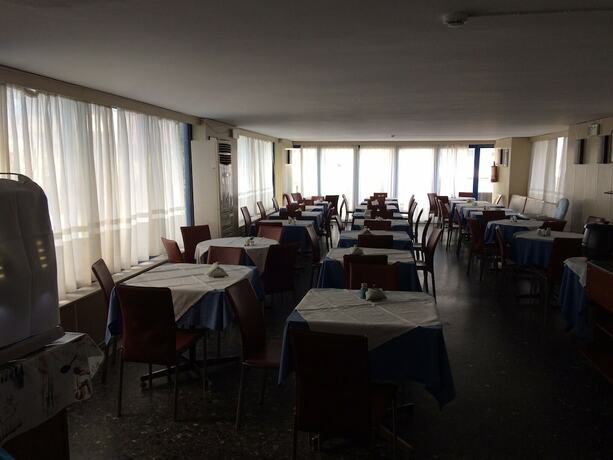 Imagen del bar/restaurante del Hotel El Greco, Rodas. Foto 9