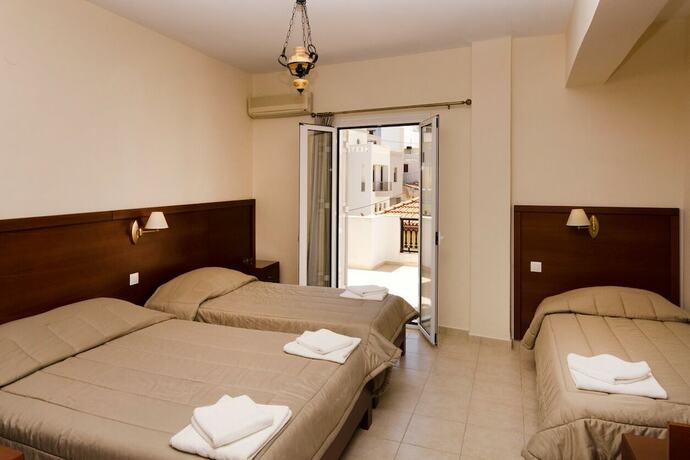 Imagen de la habitación del Hotel El Greco Sitia. Foto 21
