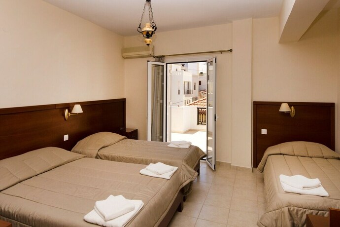Imagen de la habitación del Hotel El Greco Sitia. Foto 26