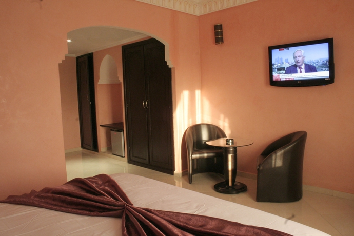 Imagen de la habitación del Hotel El Hadna. Foto 8