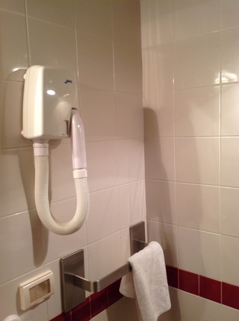 Imagen de la habitación del Hotel El Hana International. Foto 6