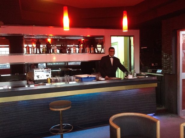 Imagen del bar/restaurante del Hotel El Hana International. Foto 3