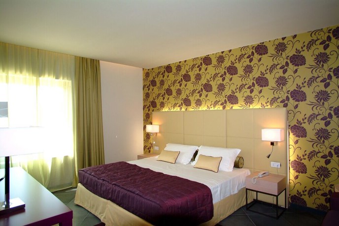 Imagen de la habitación del Hotel El Homs Palace. Foto 3