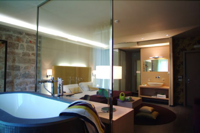 Imagen de la habitación del Hotel El Homs Palace. Foto 11