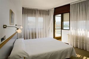 Imagen de la habitación del Hotel El Horreo. Foto 4