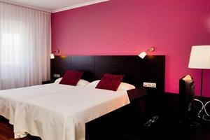 Imagen de la habitación del Hotel El Horreo. Foto 5