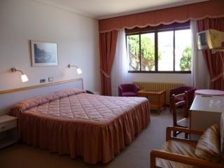 Imagen de la habitación del Hotel El Horreo. Foto 6