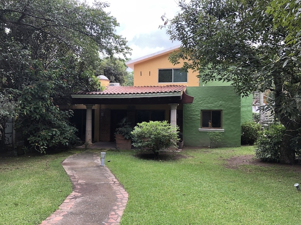 Imagen general del Hotel El Jardín De En Medio. Foto 1