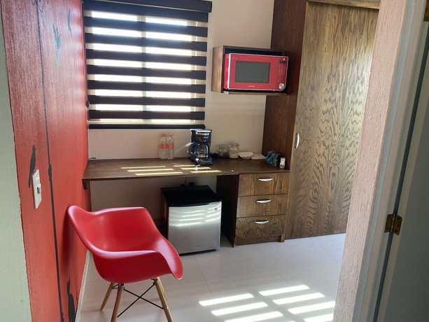 Imagen de la habitación del Hotel El Jard&iacute;n De En Medio. Foto 6