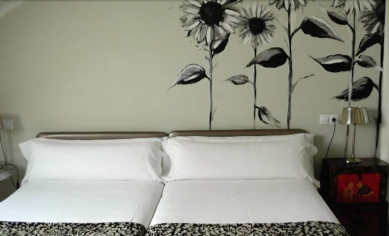 Imagen de la habitación del Hotel El Jardín De Eugenia. Foto 4