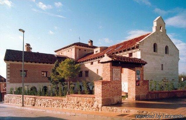 Imagen de los exteriores del Hotel El Jardín De La Abadía. Foto 12