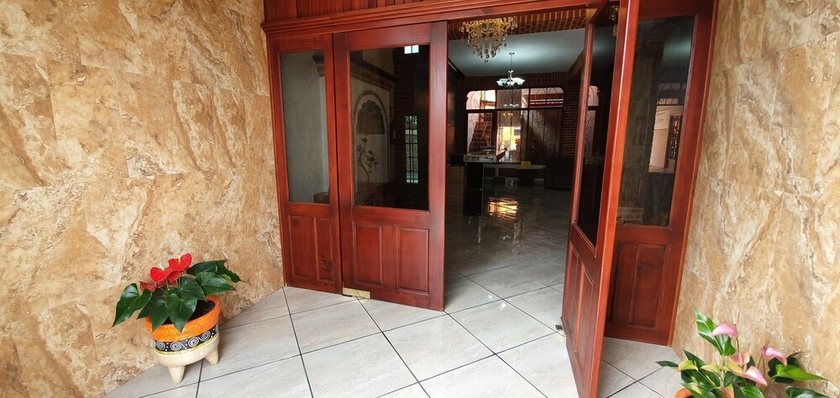 Imagen de los interiores del Hotel El Jardin Del Ed&eacute;n. Foto 12