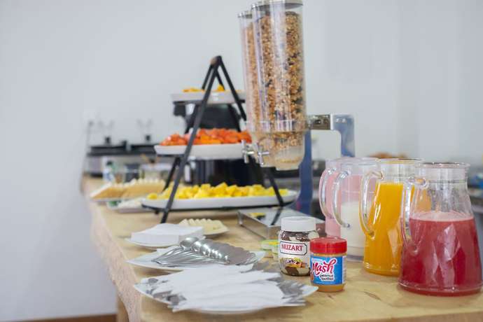 Imagen del bar/restaurante del Hotel El Jardin, Salento. Foto 8