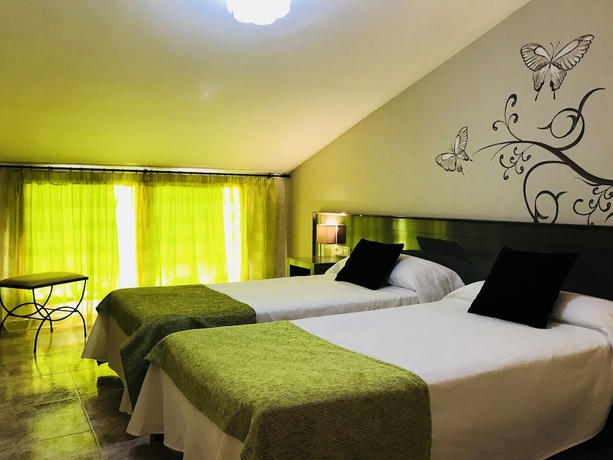 Imagen de la habitación del Hotel El Jardin de Las Eras, Algue&ntilde;a. Foto 13