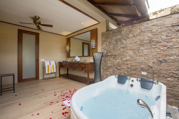 Imagen de la habitación del Hotel El Jardin de Zaida. Foto 20