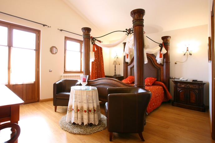 Imagen de la habitación del Hotel El Juglar. Foto 5