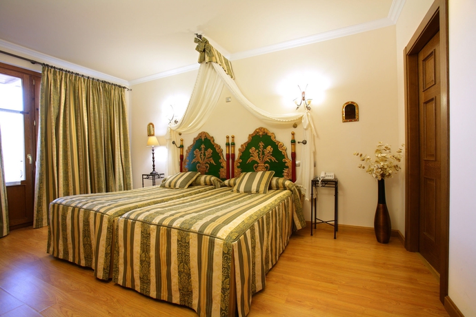 Imagen de la habitación del Hotel El Juglar. Foto 8