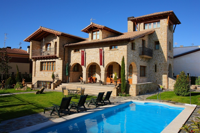 Imagen de la piscina del Hotel El Juglar. Foto 15