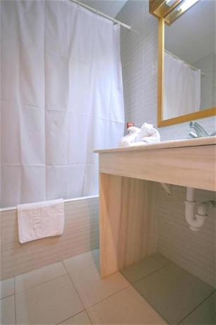 Imagen de la habitación del Hotel El Lago. Foto 2