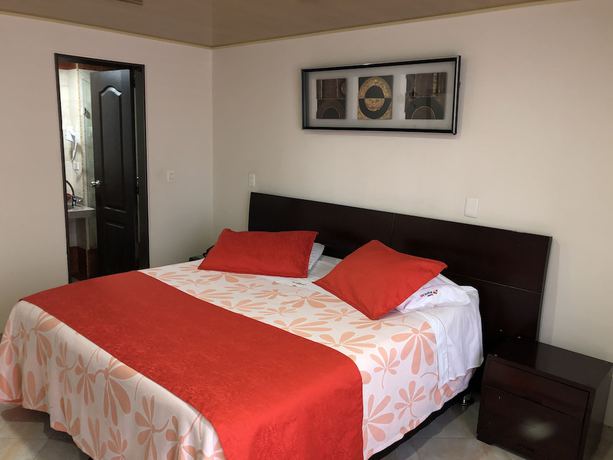 Imagen de la habitación del Hotel El Lago Inn. Foto 16
