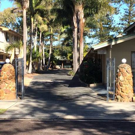 Imagen de la habitación del Hotel El Lago Tourist Park. Foto 6